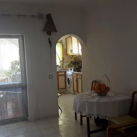 Viktoria Apartment *